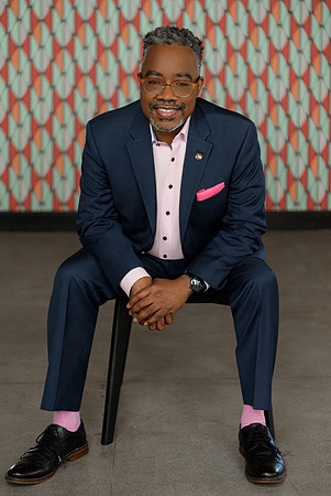 seated-executive-branding-portrait-los-angeles