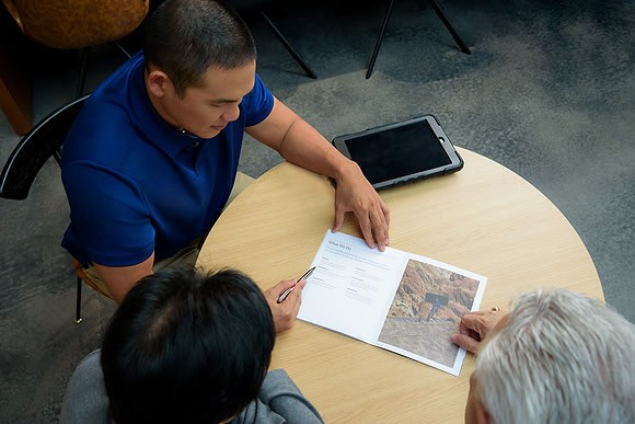 overhead-client-planning-session-los-angeles